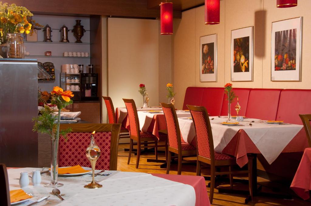 Hotel Restaurant Sonnenhof Weyerbusch Buitenkant foto