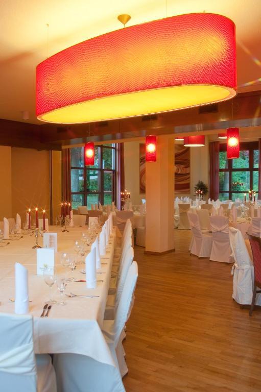 Hotel Restaurant Sonnenhof Weyerbusch Buitenkant foto